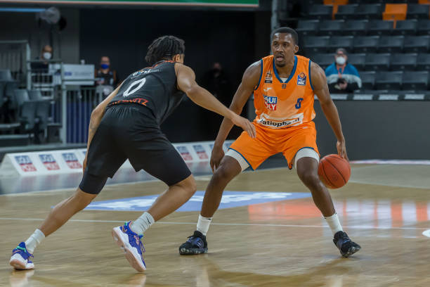 传球视野以 传球视野以