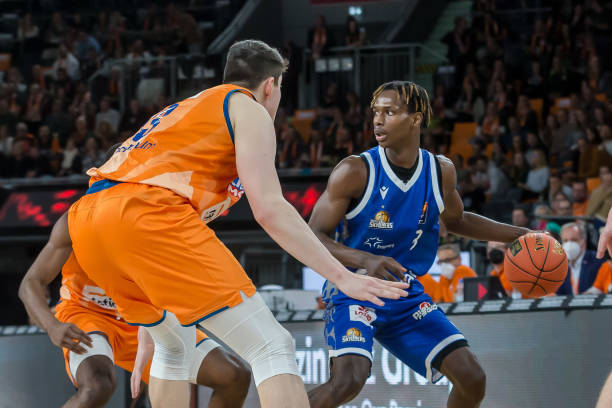 也不容小视 也不容小视