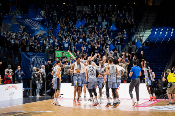 有时能让球 有时能让球